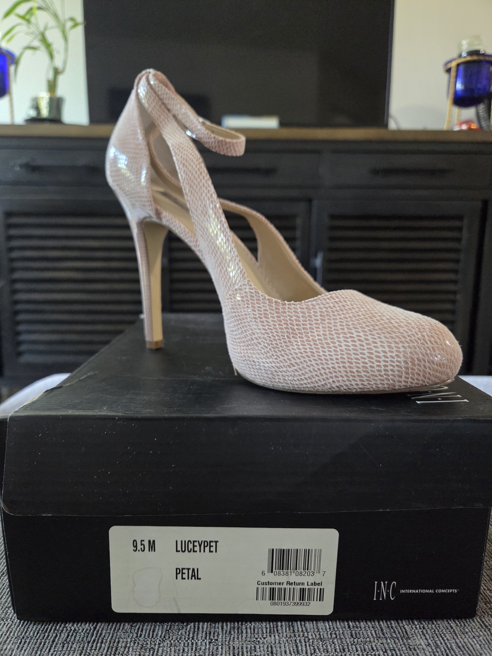 INC International Concepts Lucey Ankle Strap Pumps Pink Size 9.5M